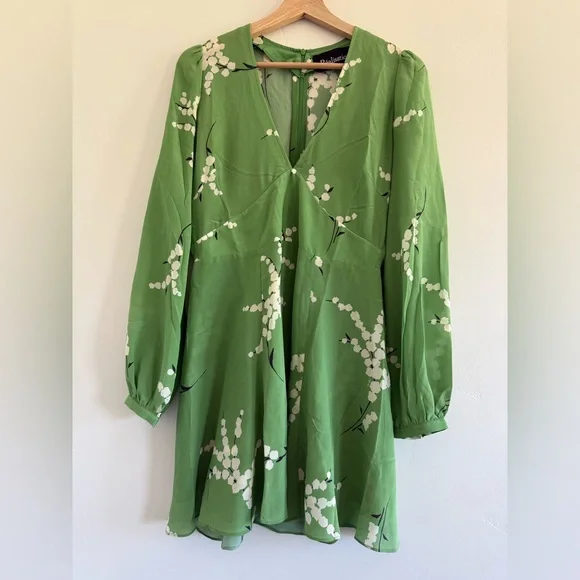 Realisation Par The Kate Loving Green Chic Green Floral Mini Dress women  size M